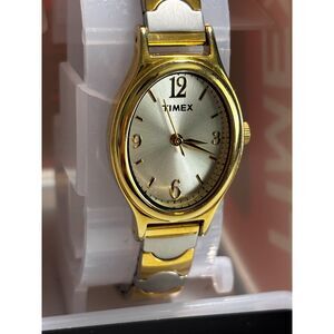 Timex quartz T26301 Kendall Circle women's watch NIB, working